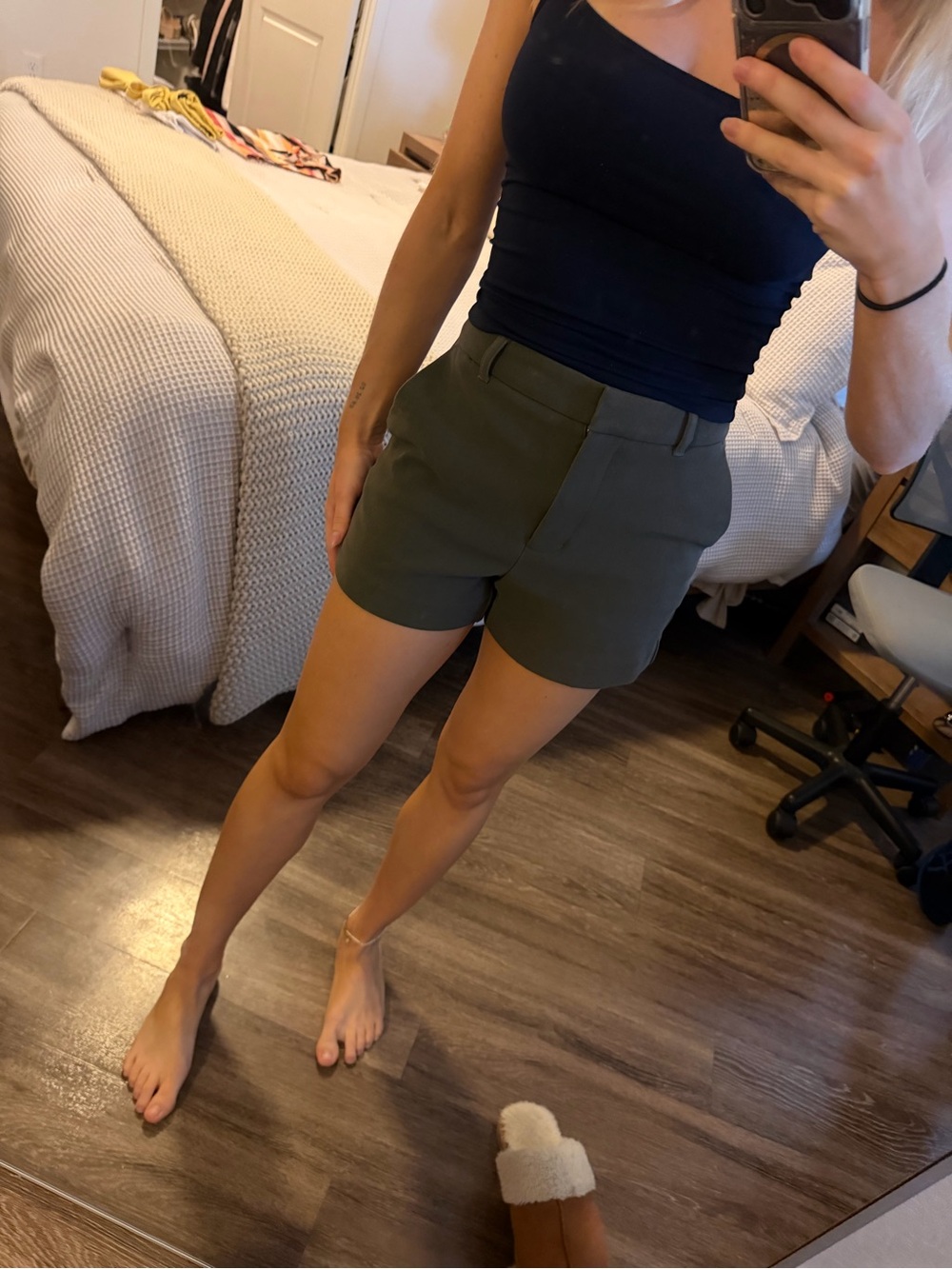 Express High-Rise Olive Green Women’s  Shorts size 0